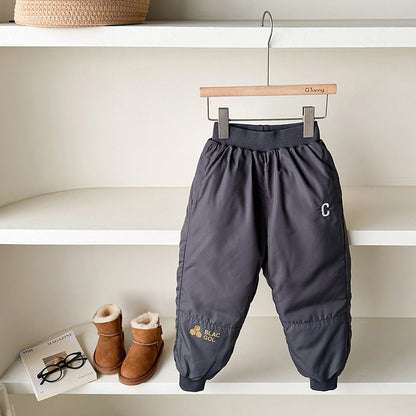 A Children's thermal pants