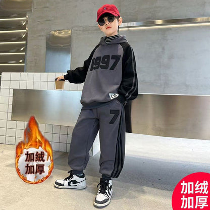 A children's fleece set