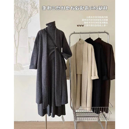 A knitted three-piece set