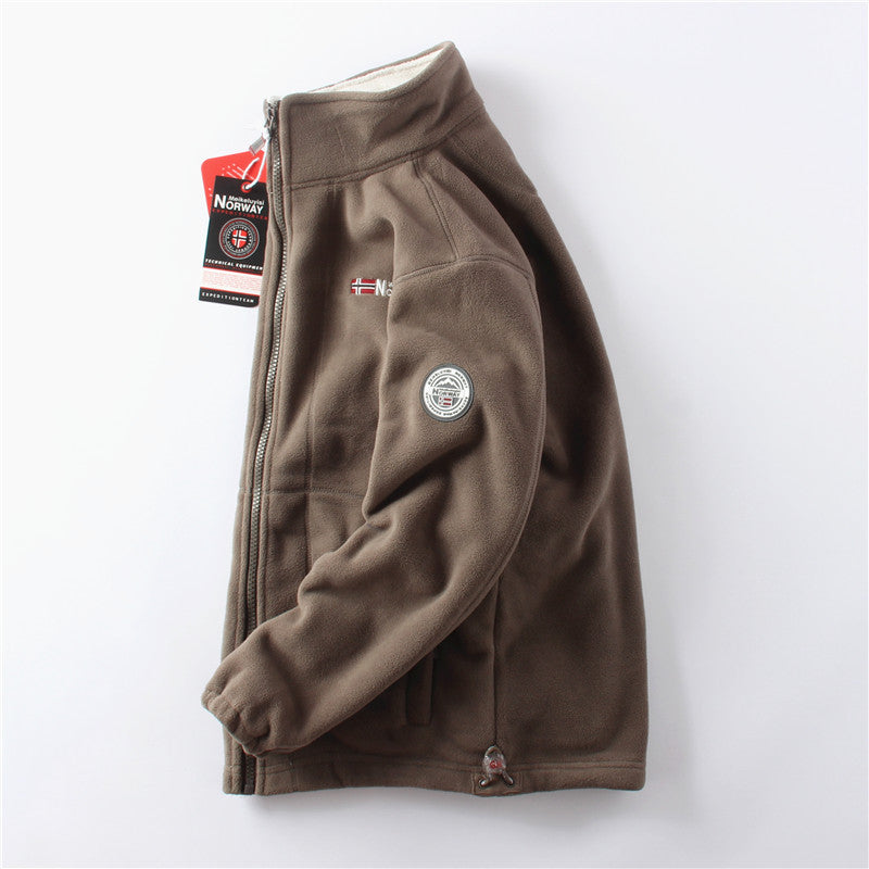 A Fleece and thickened double-sided fleece jacket for men, warm in autumn and winter, casual and loose large-size jacket.