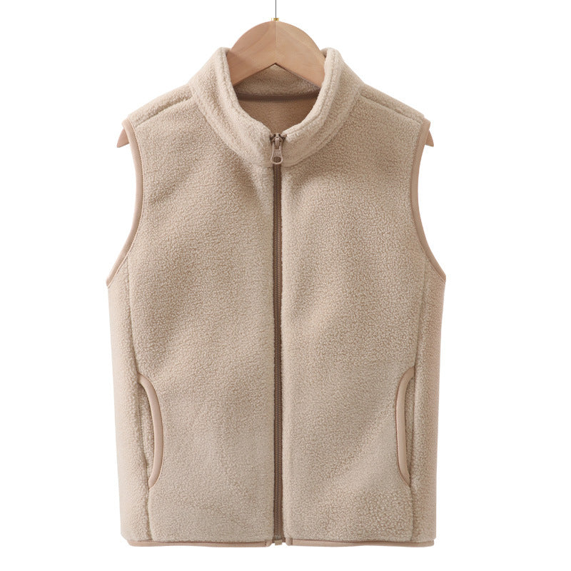 A Children's fleece warm vest