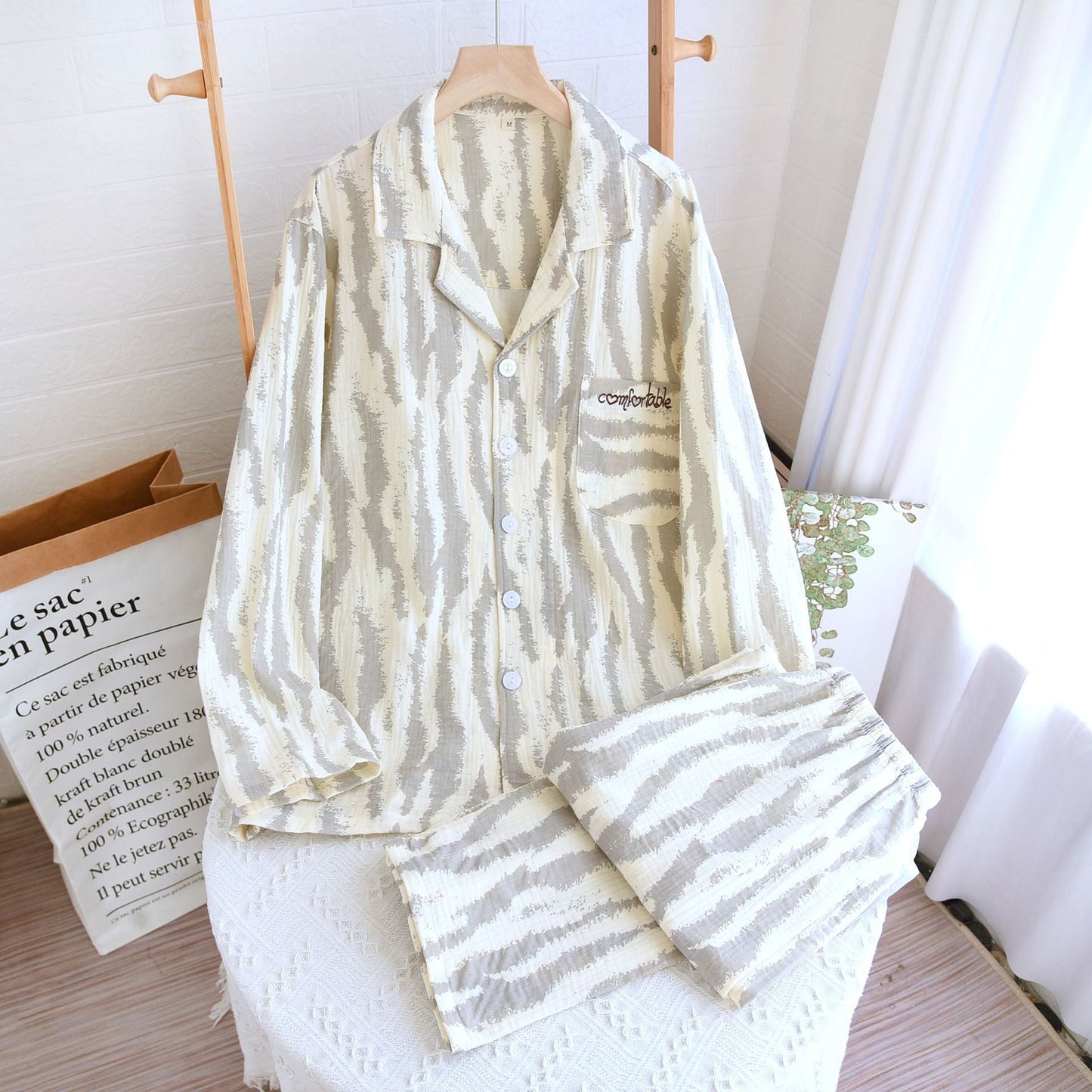 A cotton crepe simple loungewear