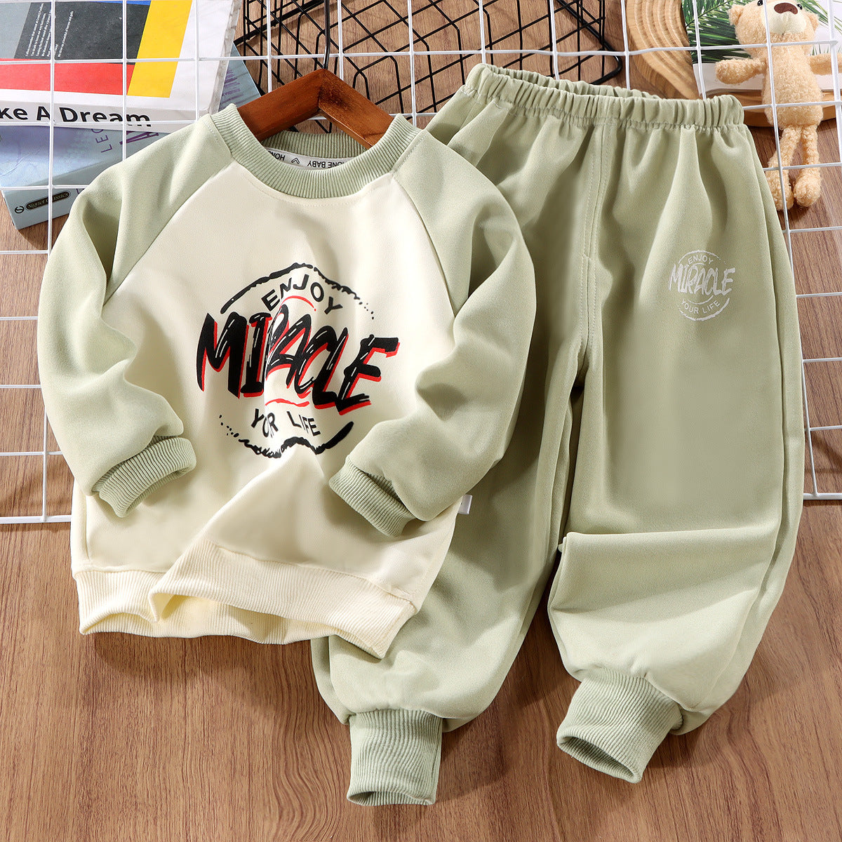 A Children's two-piece sports sweatshirt set