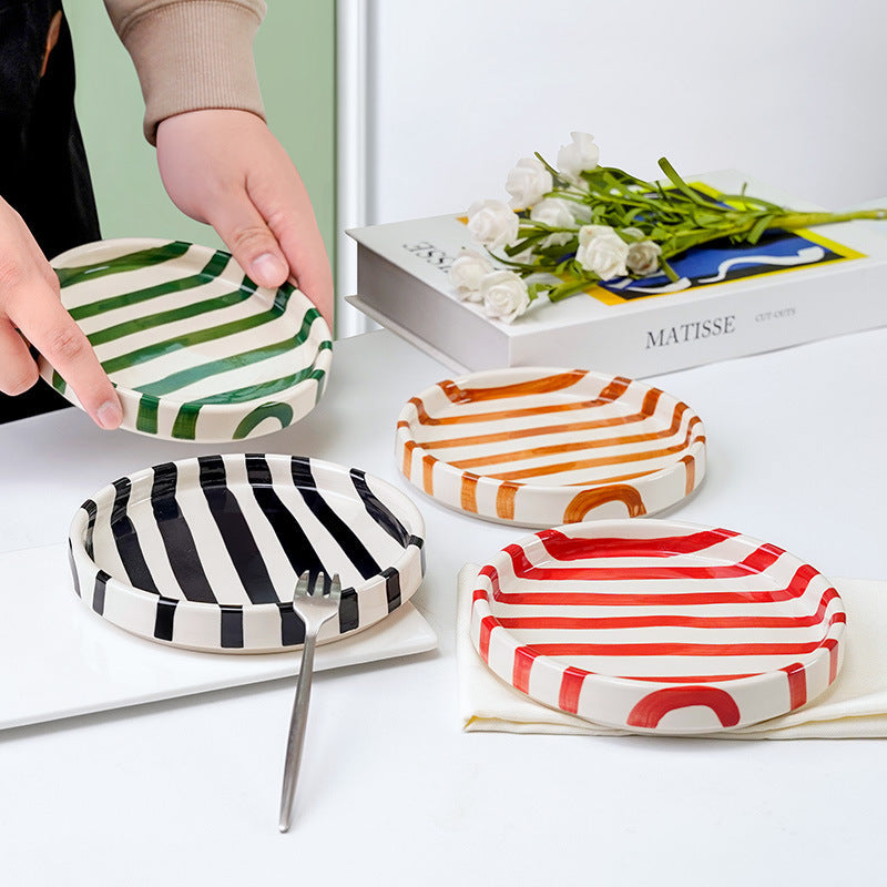 A ceramic disc stripes