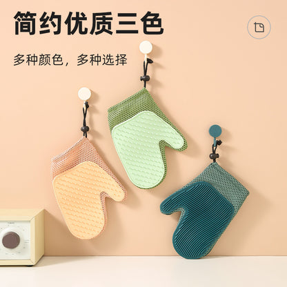 A pet hair removal multi-functional gloves