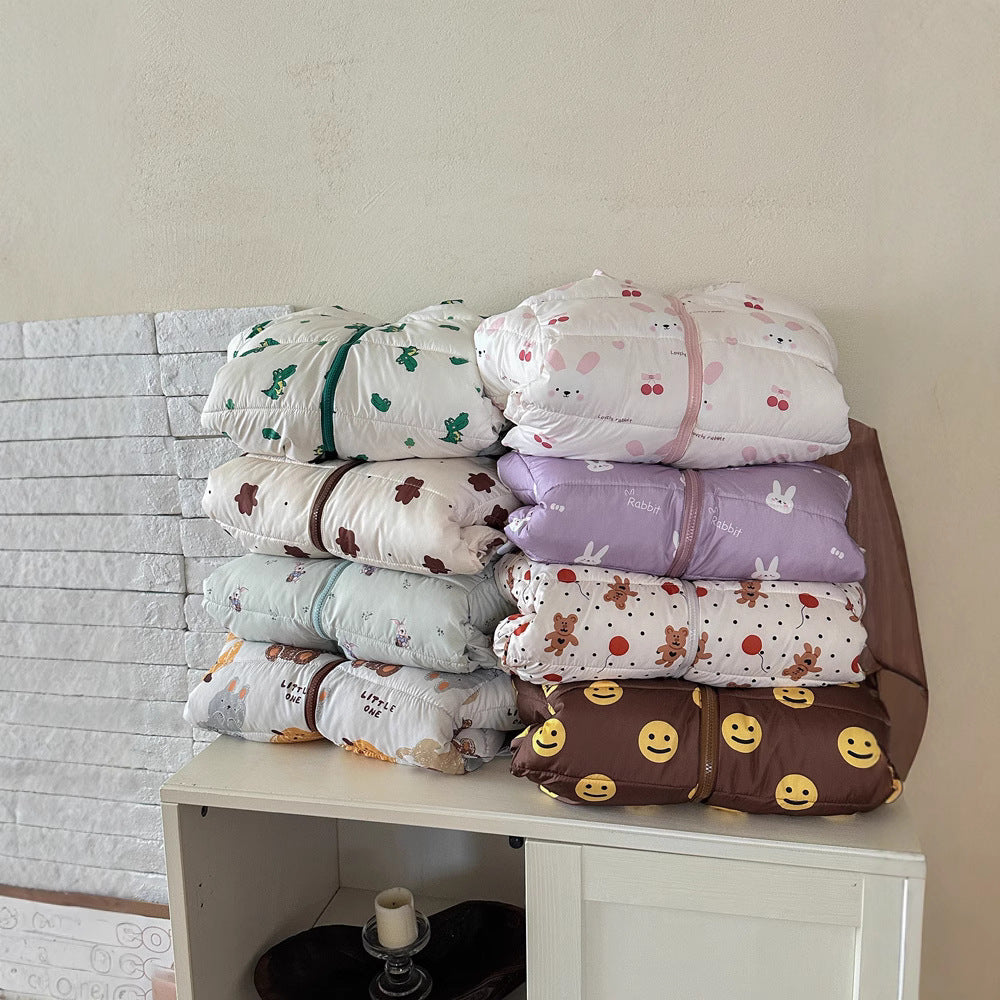 A Children's reversible warm jacket