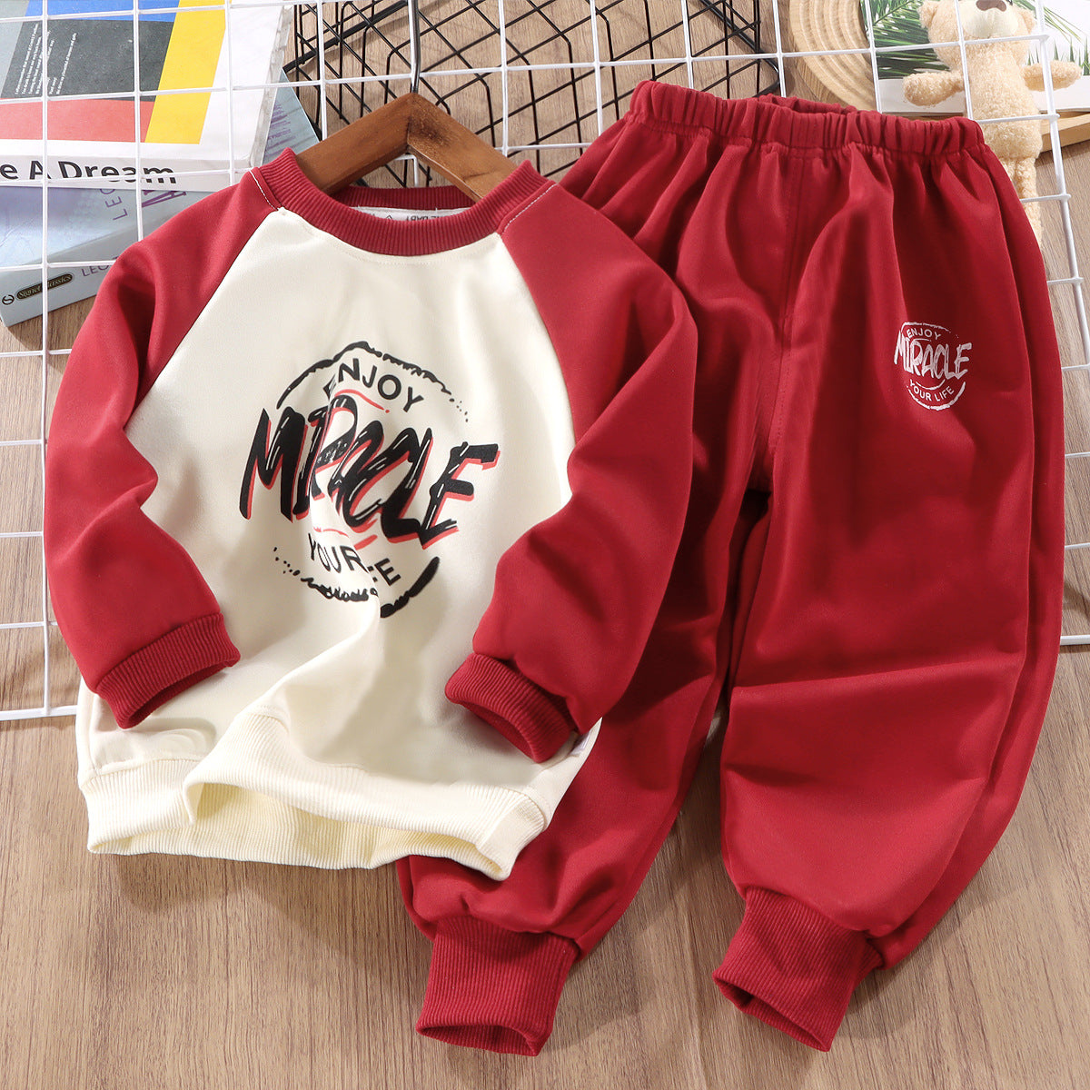 A Children's two-piece sports sweatshirt set