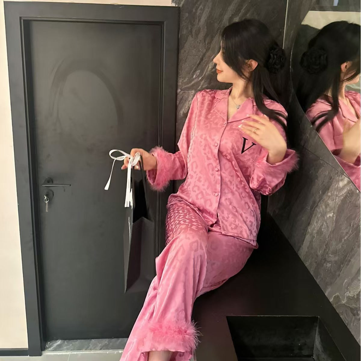 womens-ice-silk-pajamas-set