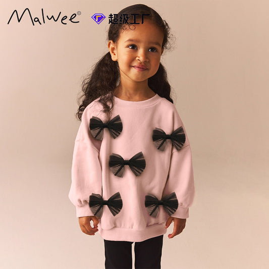 A children's and teenagers' sweater