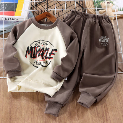 A Children's two-piece sports sweatshirt set