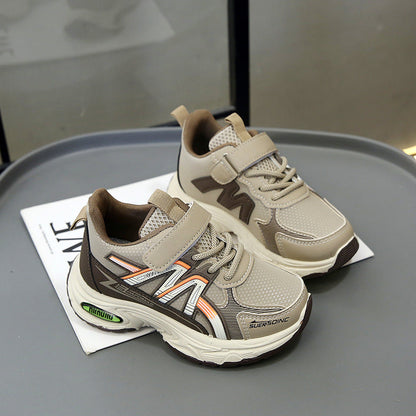 A children's sports shoes