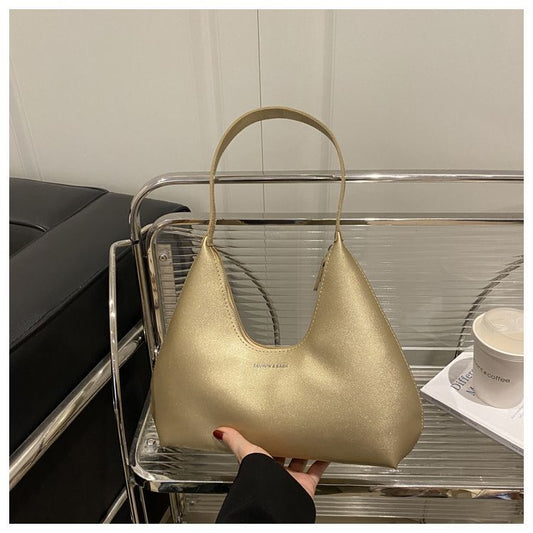 A Korean niche design versatile bag