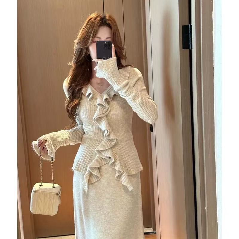 P Knitted Skirt Two-piece Set