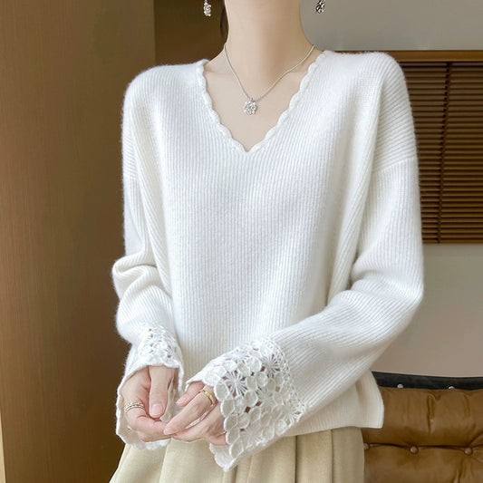 v Knitted Sweater