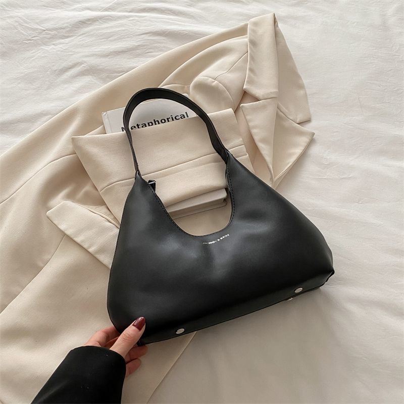 A Korean niche design versatile bag
