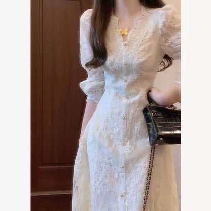 P French gentle wind super good-looking V-neck lace long-sleeved dress small man unique beautiful waist dress