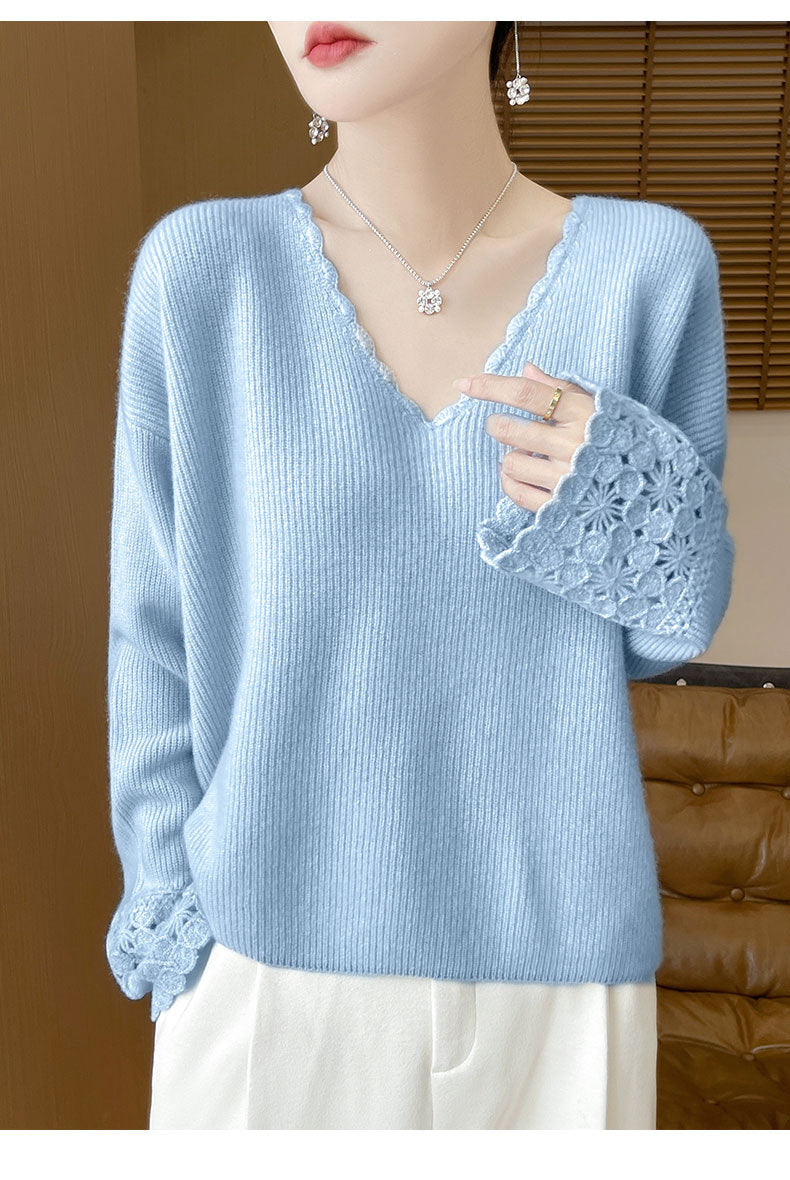 v Knitted Sweater