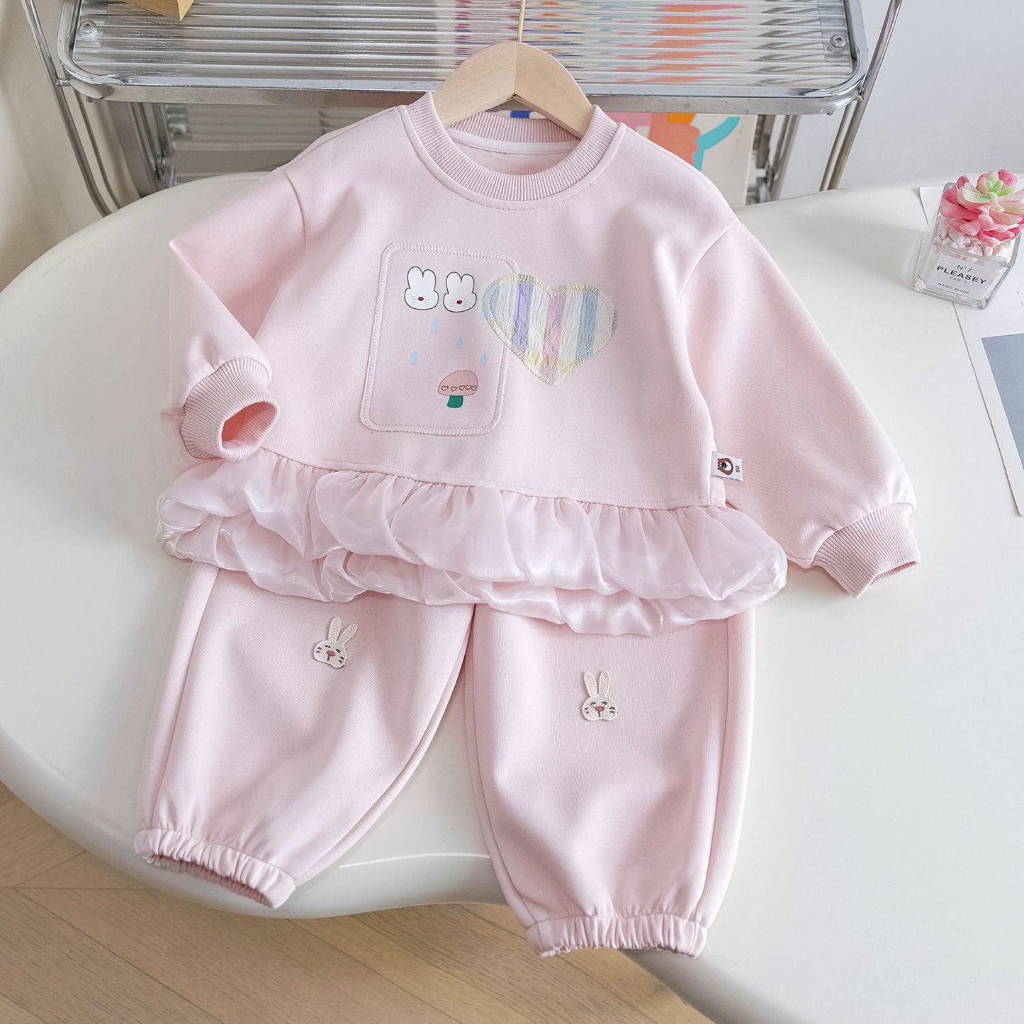 P Girls Casual Suit Children's Spring and Autumn Clothing New Sweet Foreign Style Fashion Sweater Sweatpants Two-piece Set Little Girl Tide