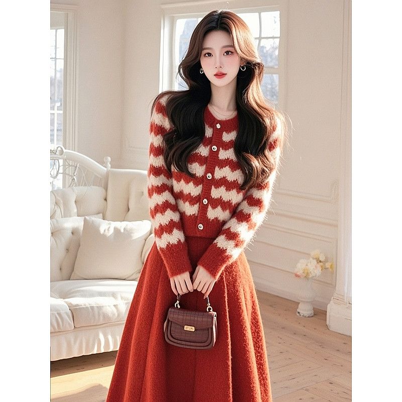 P Knitted Sweater Set