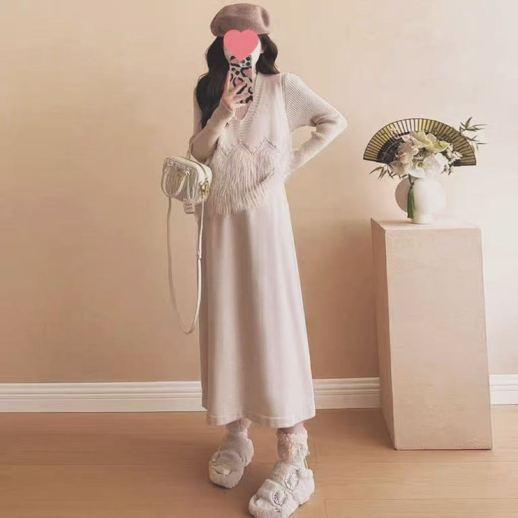 P Knitted Dress Set