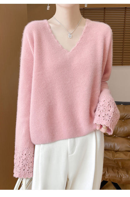 v Knitted Sweater