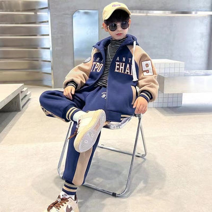 P new children's middle-aged and older children's sports Korean version is handsome and foreign, and the spring two-piece set is trendy.