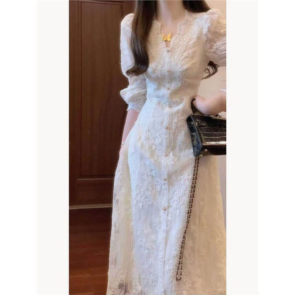 P French gentle wind super good-looking V-neck lace long-sleeved dress small man unique beautiful waist dress