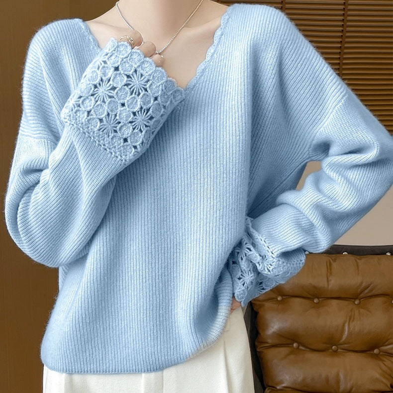v Knitted Sweater