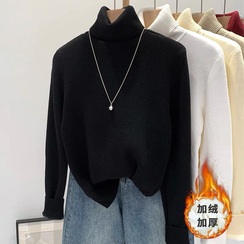 P turtleneck sweater piled and thickened