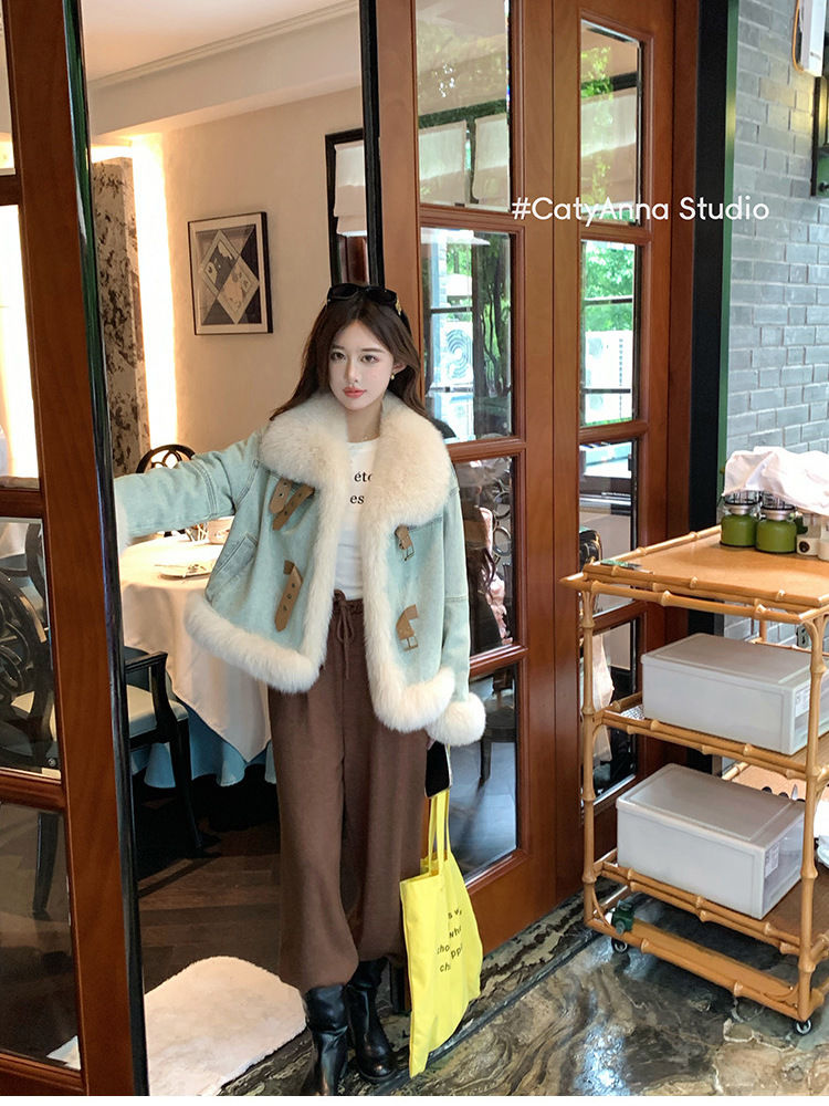 P fur neck denim jacket